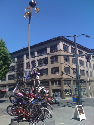 BikeSculpture1.jpg