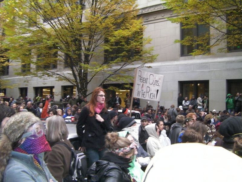 File:Occupy Portland Protesters Hold SW Main Street Near 4th Avenue 13 November 2011.jpg